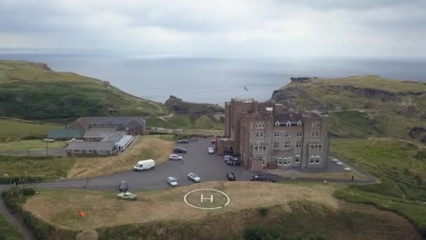 Camelot Castle Hotel Légi Átrepülése Cornwallban Egyesült Királyság Atlanti Óceán — Stock videók