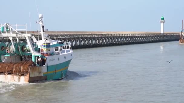 Scallop Trawler Sailing Coast Deauville Pier Lighthouse Background Wide — Video
