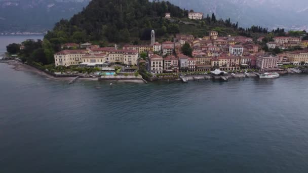 Architecture Élégante Bellagio Sur Lac Côme Italie Push Aérien — Video