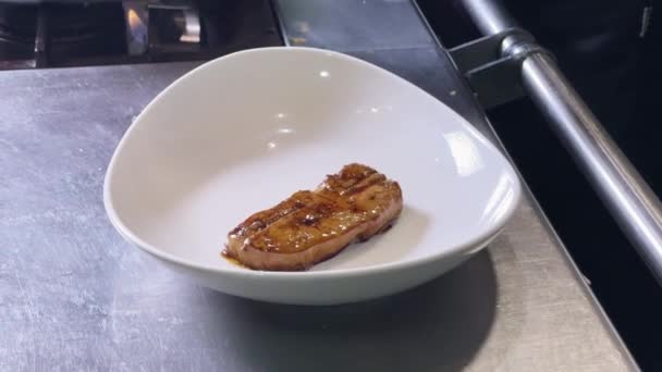 Plate Detail Man Hands Plating Foie Gras Portions Dish Serving — Vídeo de Stock