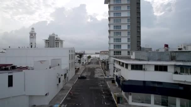 Drone Disparo Despegando Las Calles Del Centro Del Puerto Veracruz — Vídeo de stock