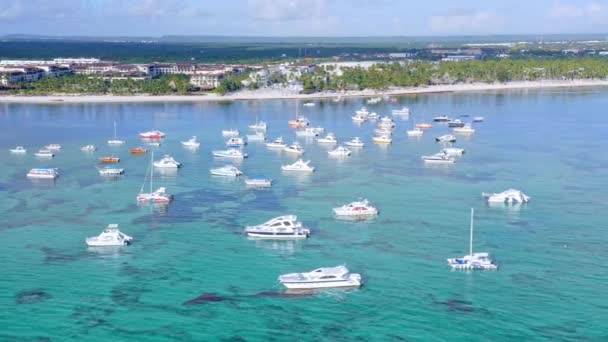 Caribbean Sea Speedboats Bavaro Punta Cana Dominican Republic Aerial Drone — Vídeo de Stock