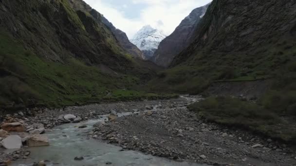 Samolot Zestrzelony Nad Potokiem Górach Annapurna Nepal — Wideo stockowe