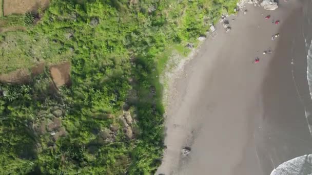 Vanuit Lucht Uitzicht Zuidelijke Zee Bij Het Parangtritis Strand Golven — Stockvideo