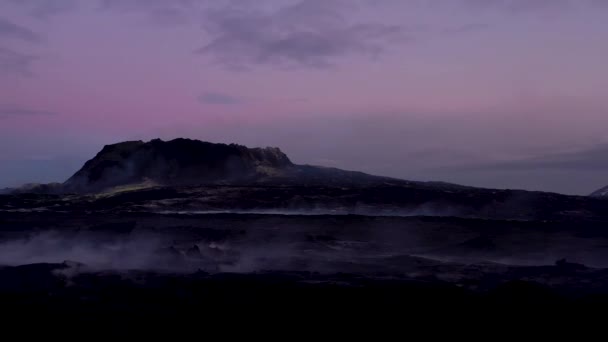 Пар Поднимается Земли Вокруг Вулкана После Извержения Вид Закат После — стоковое видео
