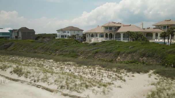 Emerald Isle Seafront Hotel Resort Luchtfoto Tracking Direct Langs Het — Stockvideo