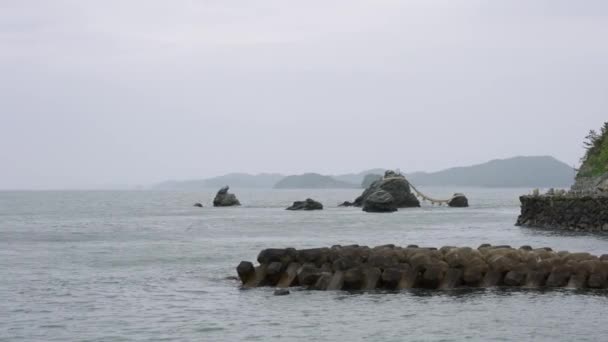 Long Shot Meoto Iwa Shrine Stormy Weather Gathering Mie Japan — Stock Video