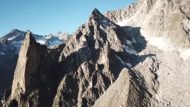 Vista Aerea Drone Cime Rocciose Nelle Alpi Svizzere Durante Alba — Video Stock