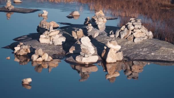 Meditation Garden Small Stone Cairns Arranged Middle Small Pond Slow — Vídeo de Stock