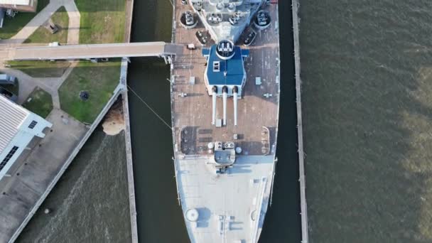 Vista Aérea Superior Del Uss Alabama — Vídeos de Stock