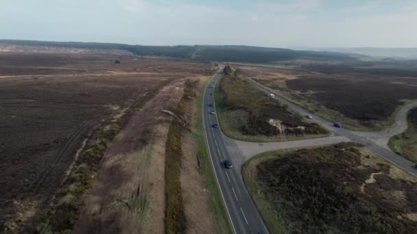 Aerial View Vehicles Driving Long Straight Road Rural Goathland North — Vídeos de Stock
