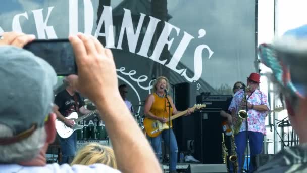 Musicians Performing Jack Daniels Stage French Quarter Fest New Orleans — Vídeos de Stock