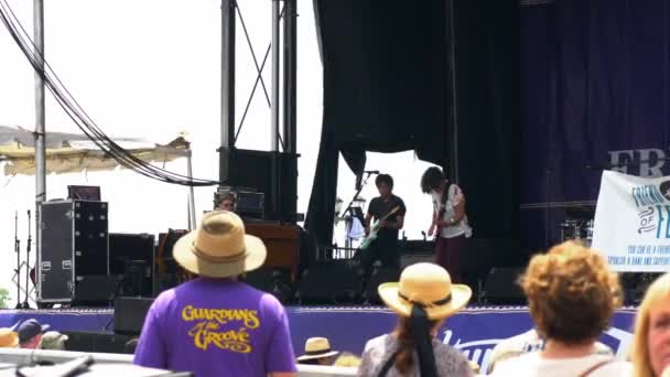 Musicians Perform French Quarter Fest New Orleans Louisiana — Stockvideo