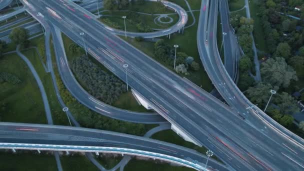 Boucle Cinématographique Timelapse Nombreux Véhicules Traversant Une Intersection Autoroute Après — Video