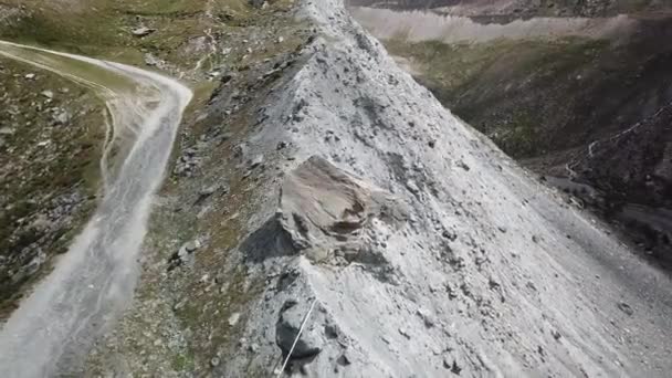 Cume Montanha Nos Alpes Suíços Vista Aérea Drone — Vídeo de Stock