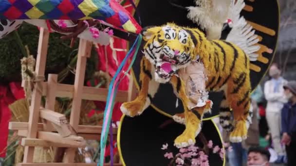 För Tiger Float Skadas Efter Slaget Händelse Vid Sagicho Matsuri — Stockvideo