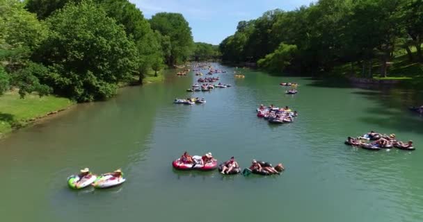 People Tubing Groups Guadalupe River Waving Camera Shot Taken Canyon — Vídeo de Stock