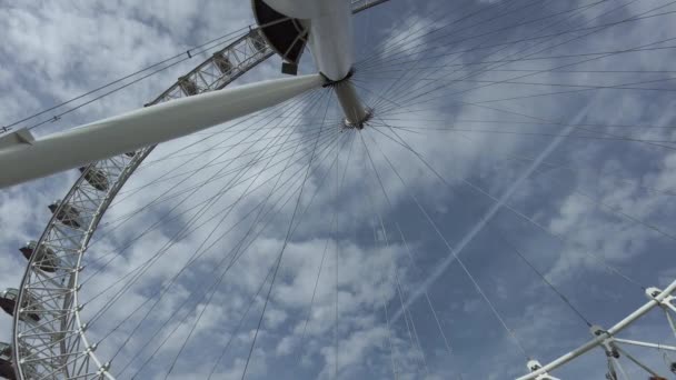 Close Shot Centre Hub London Eye Ferris Wheel Popular Tourist — ストック動画