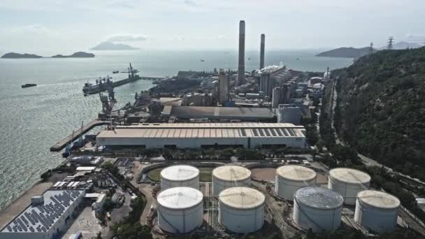 Μια Εναέρια Άποψη Της Πετροχημικής Βιομηχανίας Ηλιόλουστο Πρωί Χονγκ Κονγκ — Αρχείο Βίντεο