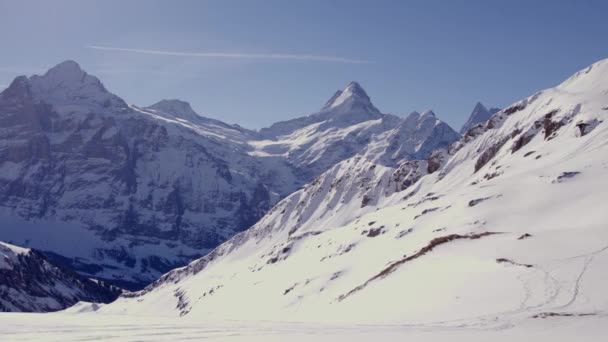 Aerial Drone Footage Winter Landscape Swiss Alps Wetterhorn Schreckhorn Finsteraarhorn — Video