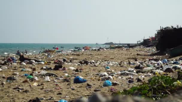 Plastic Garbage Scattered Seashore Beach Phan Cua Vietnam — Wideo stockowe