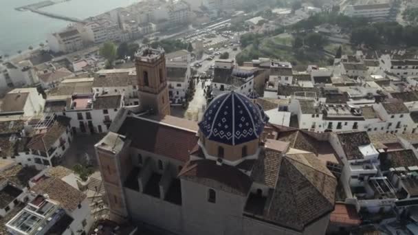 Orbita Lotnicza Wokół Kościoła Kopuły Niebieskiej Mozaiki Nostra Senyora Del — Wideo stockowe