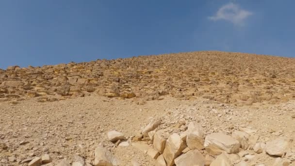 Close Red Pyramid Dahshur Egypt Sandstone Building Blue Sky — Stok Video