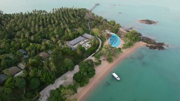 Luxury Resort White Sand Beach Island Thailand Sunset Aerial — Stockvideo