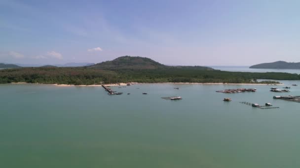 Floating Fishing Village Andaman Sea Coast Coconut Island Thailand Aerial — Vídeo de stock