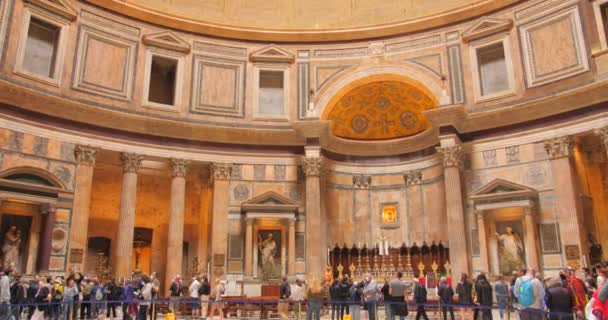 Tilt Shot Van Reizigers Toeristen Bezoeken Het Pantheon Rome Italië — Stockvideo