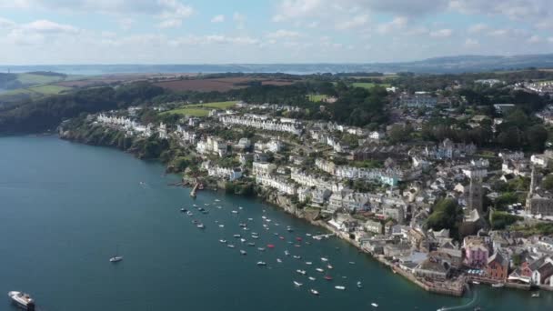 Wide Aerial Pullback View Town Fowey Located Area Outstanding Natural — Stockvideo