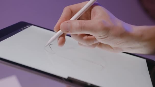 Person Sketching Digitally Using Pen Touch Screen Display — Wideo stockowe