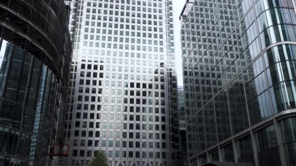 ภาพคงท ของอาคารหน งแคนาดาสแควร โดดเด นใน Canary Wharf งานช นเอกทางสถาป ตยกรรมเป — วีดีโอสต็อก