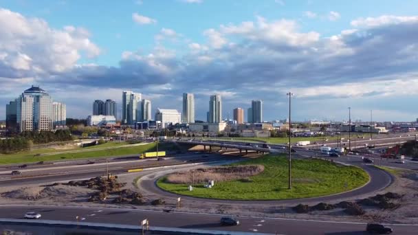 Highway 401 Ramp Busy Traffic Scarborough Town Centre Showing Large — Stock Video