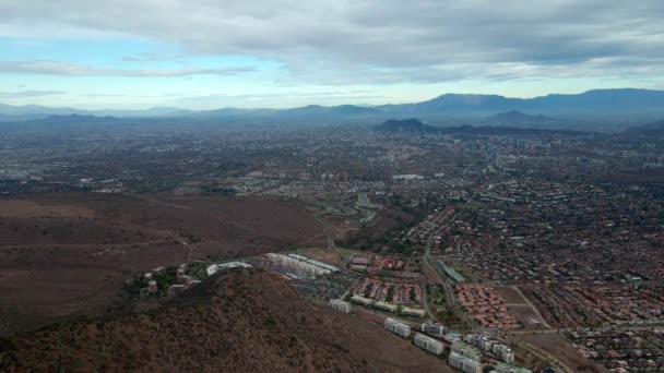 Santiago Şili Bulutlu Bir Günde Hava Aracı Las Condes Komünü — Stok video