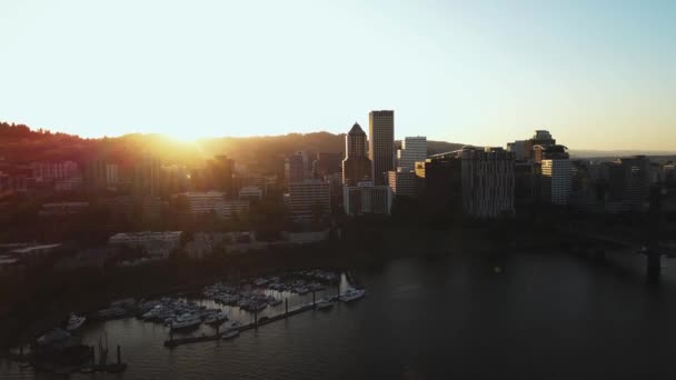 Vista Aérea Riverplace Marina Downtown Portland Oregon Eua Sunset Drone — Vídeo de Stock