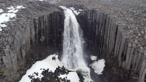 Studlagil Waterfall Plunges Basalt Ravine Frozen River — Stock Video