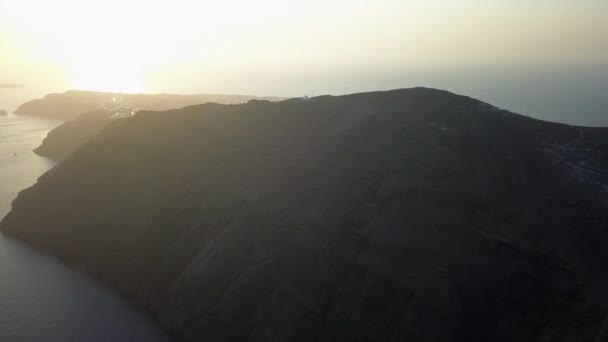 Salida Del Atardecer Aérea Cima Montaña Profet Elias Iglesia Santorini — Vídeos de Stock
