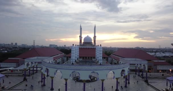 Обратный Беспилотный Снимок Большой Мечети Центральной Явы Majt Сусетское Время — стоковое видео