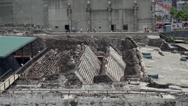 Hochwinkelaufnahme Des Fragments Der Templo Mayor Mexico Pyramide Tenochtitlan Zeitlupe — Stockvideo