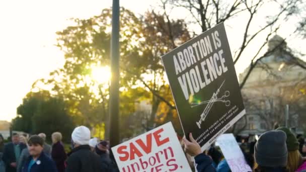 Abortion Violence Sign Oral Arguments Supreme Court Building — Vídeo de Stock