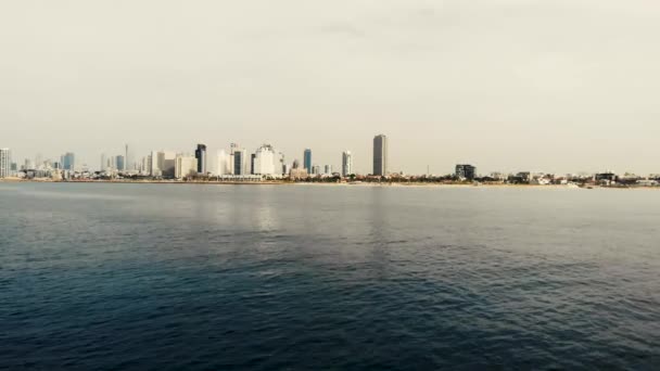 Θέα Στην Πόλη Έξω Από Θάλασσα Τελ Αβίβ Drone Πυροβόλησε — Αρχείο Βίντεο