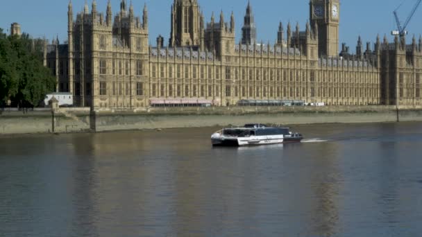 Uber River Boat Going Houses Parliament Dniu Czerwca 2022 Oglądane — Wideo stockowe