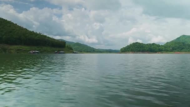 Кінематографічна Ландшафтна Природа Панорамна Кадри Озера Мей Куанг Греблі Дой — стокове відео