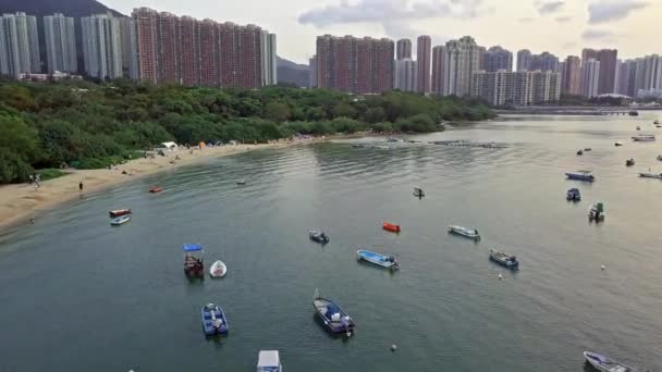 Hong Kong Daki Sai Kung Kasabası Yakınlarındaki Çeşitli Teknelerin Dinamik — Stok video