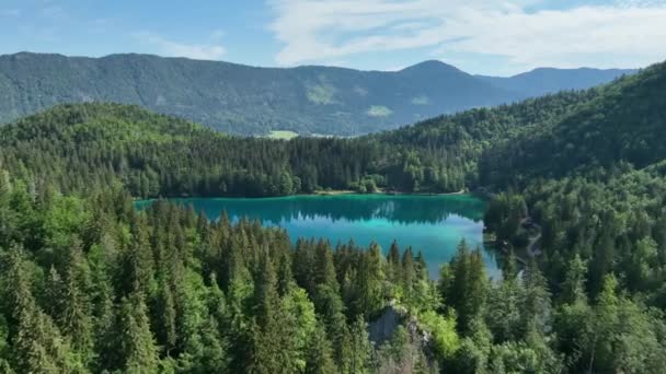 Klidný Ranní Výhled Fusine Lake Barevný Letní Východ Slunce Julianských — Stock video