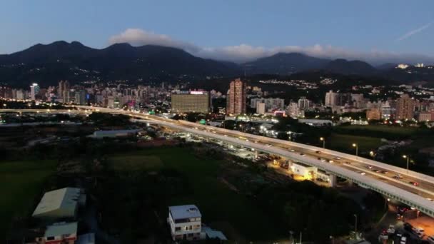Luchtfoto Van Beitou Yang Ming Shan Mountain Tijdens Zonsondergang Taiwan — Stockvideo