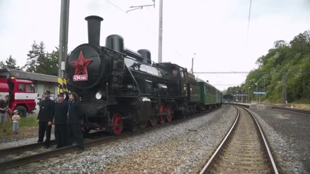 Three Conductors Posing Front Steam Train Standing Station — Stock Video