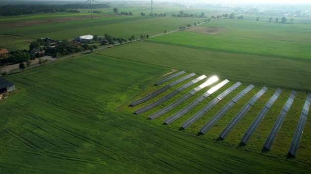 Produção Energia Renovável Por Processo Fotovoltaico Painéis Solares Aéreos — Vídeo de Stock