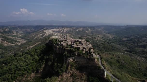 Shot 180 Madártávlatból Leírás Videó Drónnal Civita Bagnoregio Felett Olasz — Stock videók